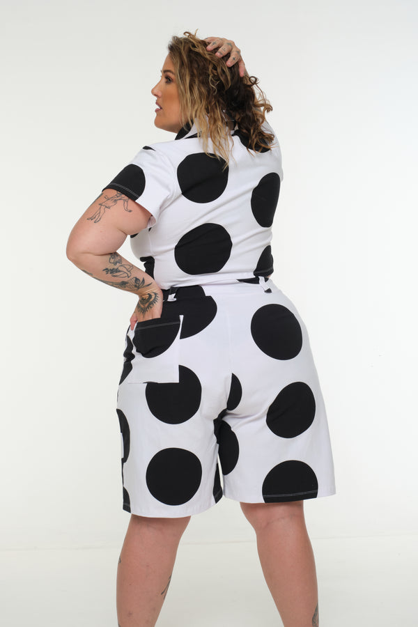 Button Mid Crop Top check sleeve in Polka Dot