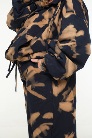 Funnel Jacket in Acid Wash