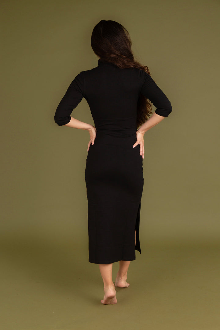 Zip Dress 3/4 Sleeve Midi in Black
