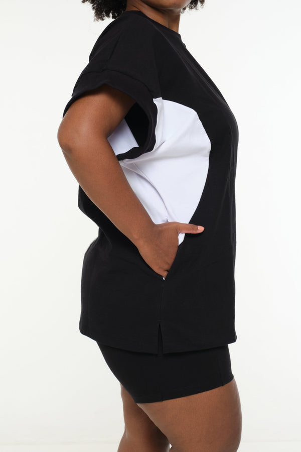 Abstract Oversized Sleeveless Tee in Black and White with POCKETS! - Manners London