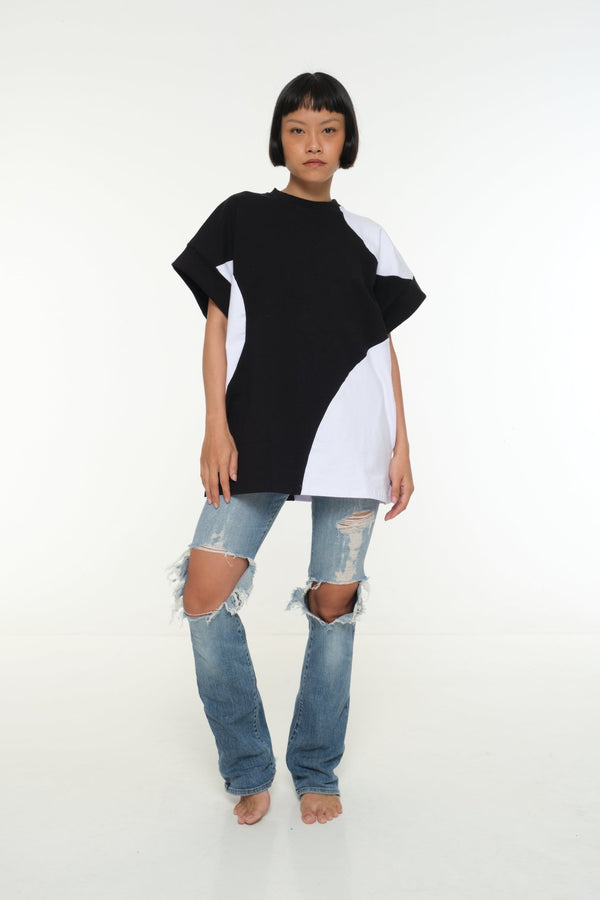 Abstract Oversized Sleeveless Tee in Black and White with POCKETS! - Manners London
