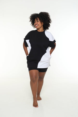Abstract Oversized Sleeveless Tee in Black and White with POCKETS! - Manners London