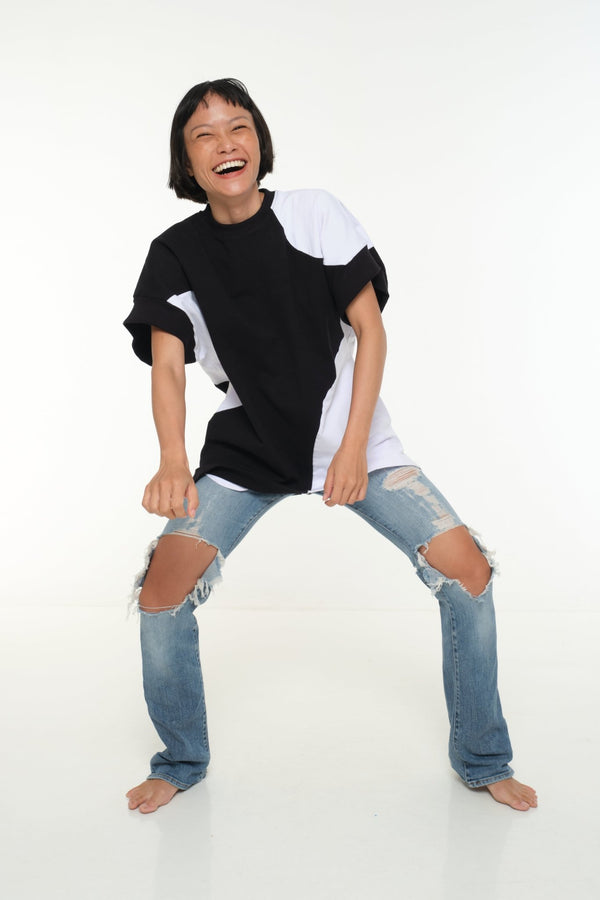 Abstract Oversized Sleeveless Tee in Black and White with POCKETS! - Manners London