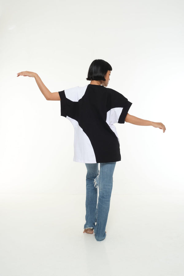 Abstract Oversized Sleeveless Tee in Black and White with POCKETS! - Manners London