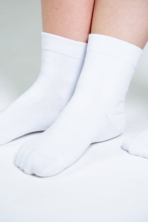Ankle Sox in White - Manners London