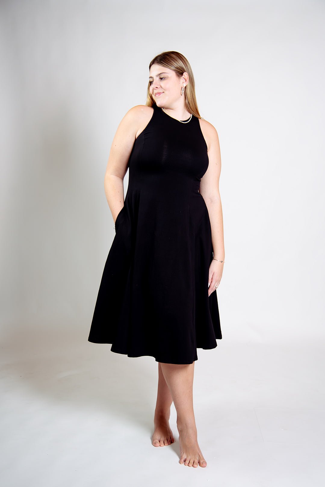Asri Dress Iza Neck Midi Regular in Black - Manners London