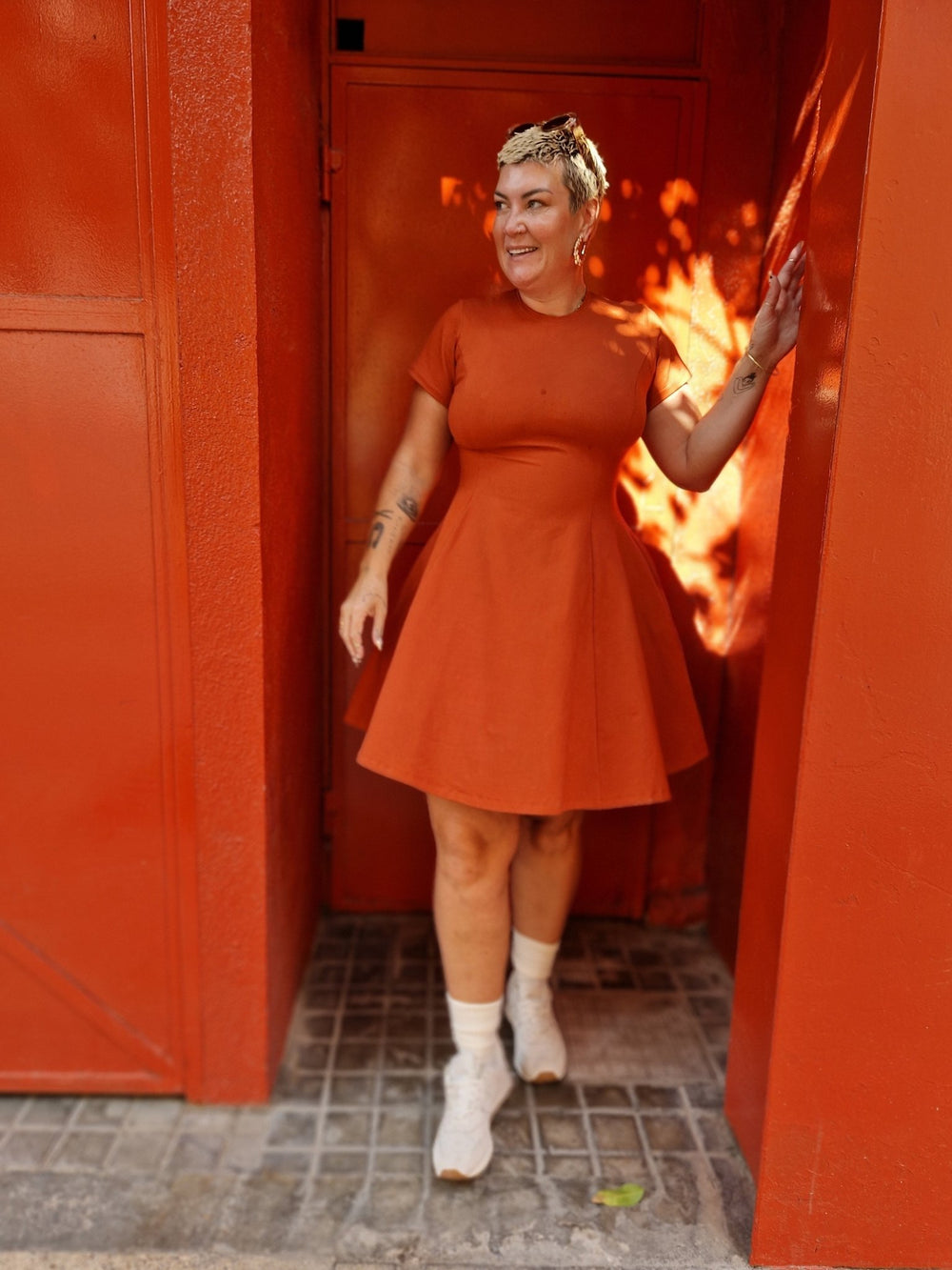 Asri Leki Dress Mini (short sleeves) in Burnt Orange - Manners London