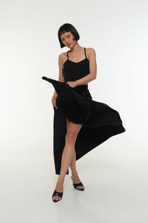 Asri Skirt Midi split w/thin waist band in Black - Manners London