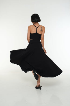 Asri Skirt Midi split w/thin waist band in Black - Manners London