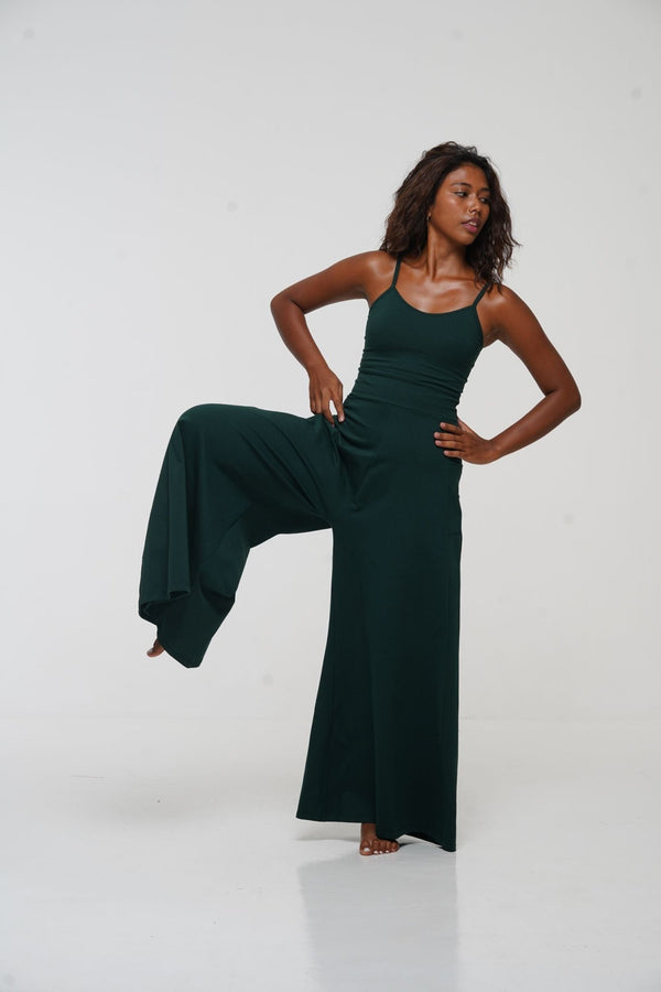 Asri Wide Leg Jumpsuit Petite with pockets in Forest Green - Manners London