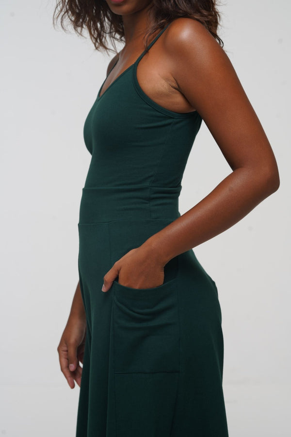 Asri Wide Leg Jumpsuit Petite with pockets in Forest Green - Manners London