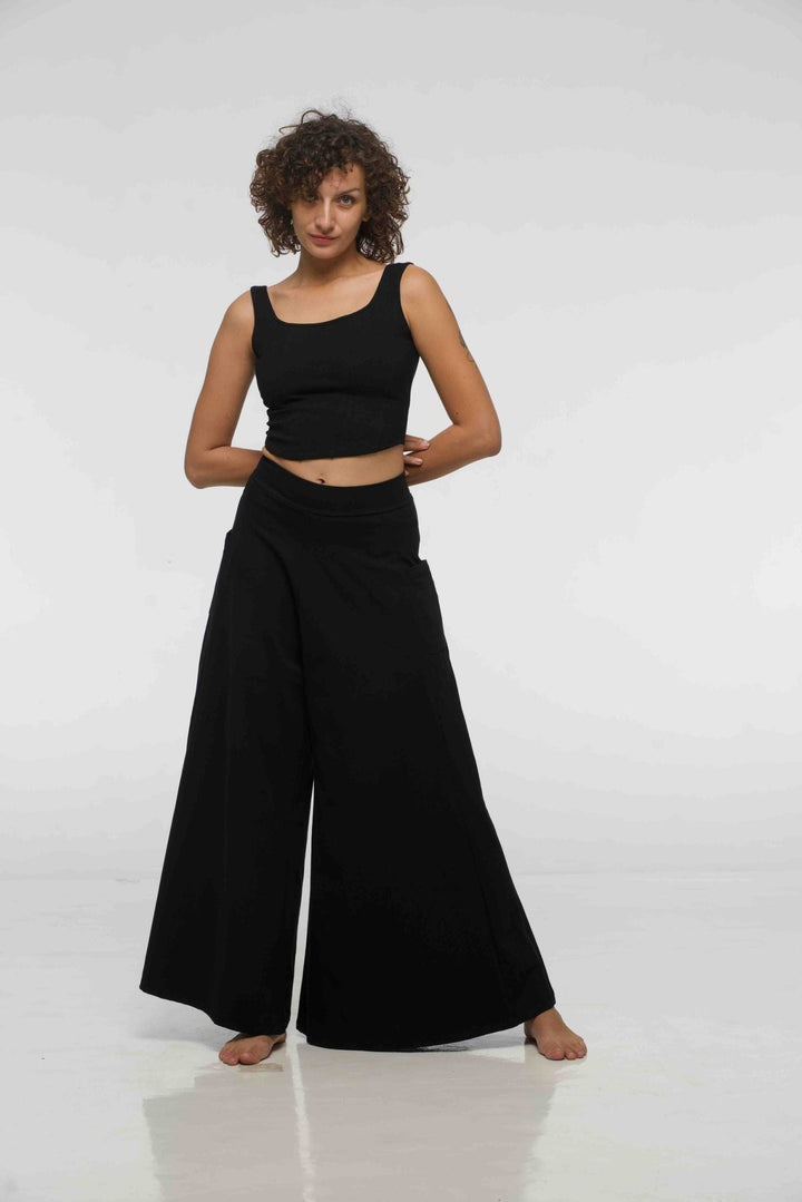 Asri Wide leg Trousers in Black - Manners London