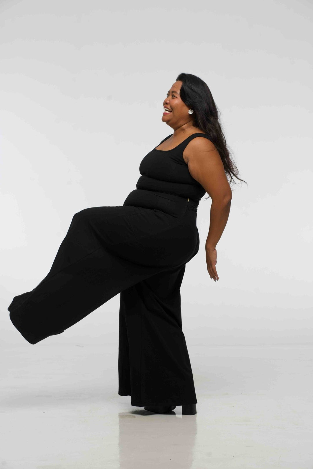 Asri Wide leg Trousers in Black - Manners London