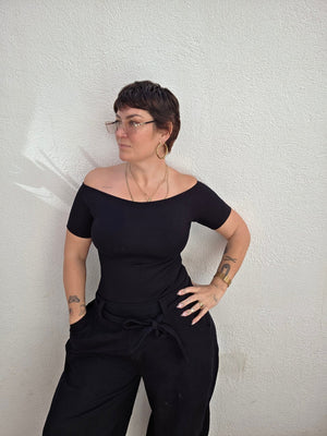 Bardot Short Sleeve Full Length Top in Black - Manners London