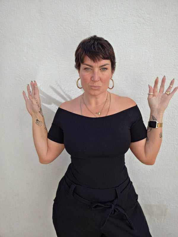 Bardot Short Sleeve Full Length Top in Black - Manners London