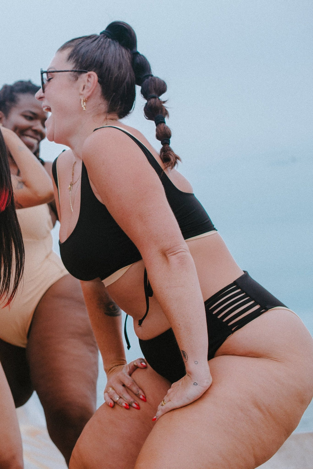 Cheeky Reversible High Waist In Peach Nights - Manners London