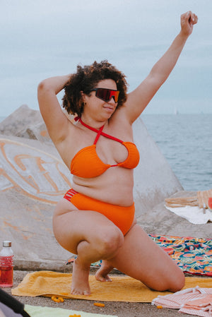 Cheeky Reversible High Waist Regular In All The Fire - Manners London