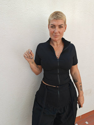 Core ZIP Mid Crop Tee in Black with black rib - Manners London