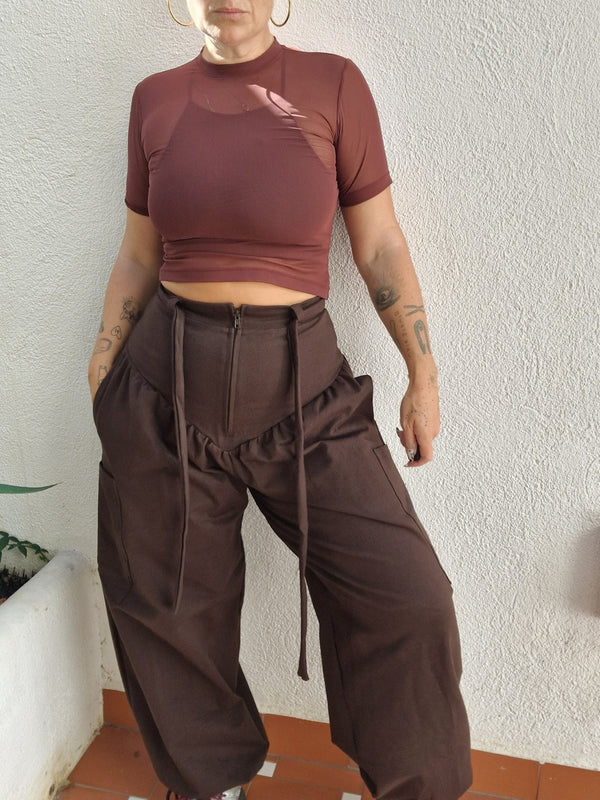 Corset Puff Pants with 4(!) pockets in Cafe - Manners London
