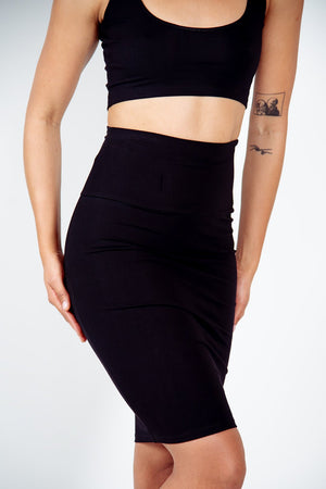 Favell Pencil Skirt In Black - Manners London