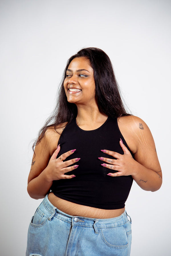 Iza Crop Vest Top in Black - Manners London