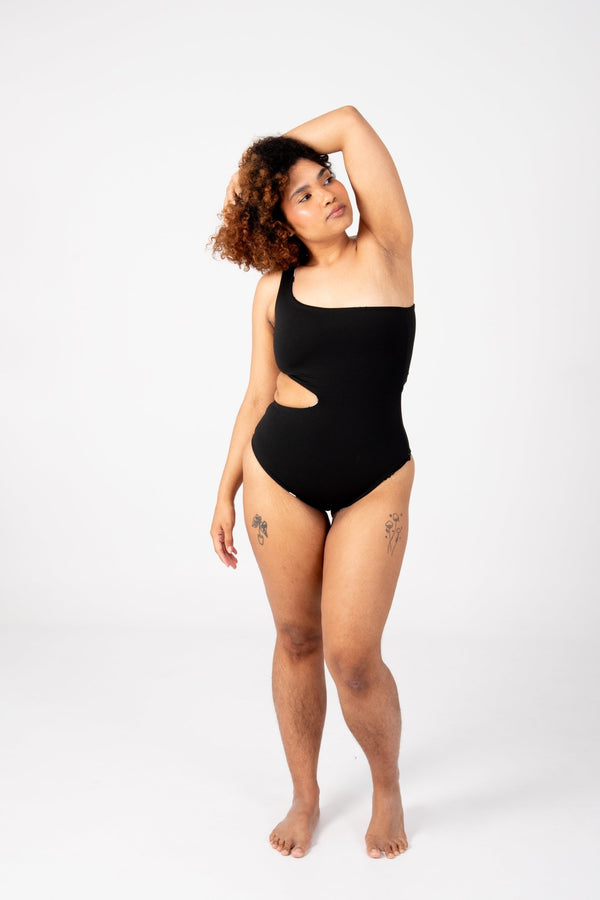 One Piece Reversible Regular In Cuppa Print and Black - Manners London