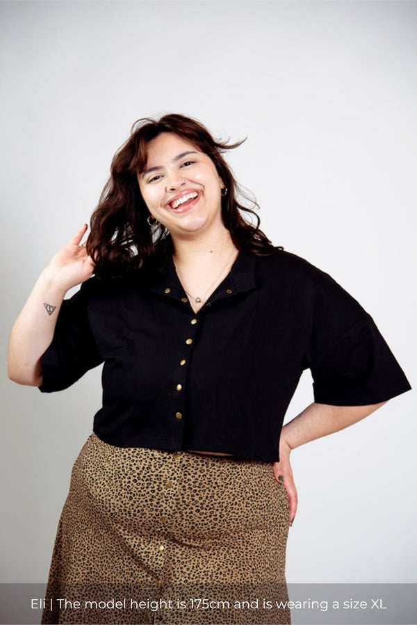 Popper Mid Crop short sleeved shirt in Black - Manners London