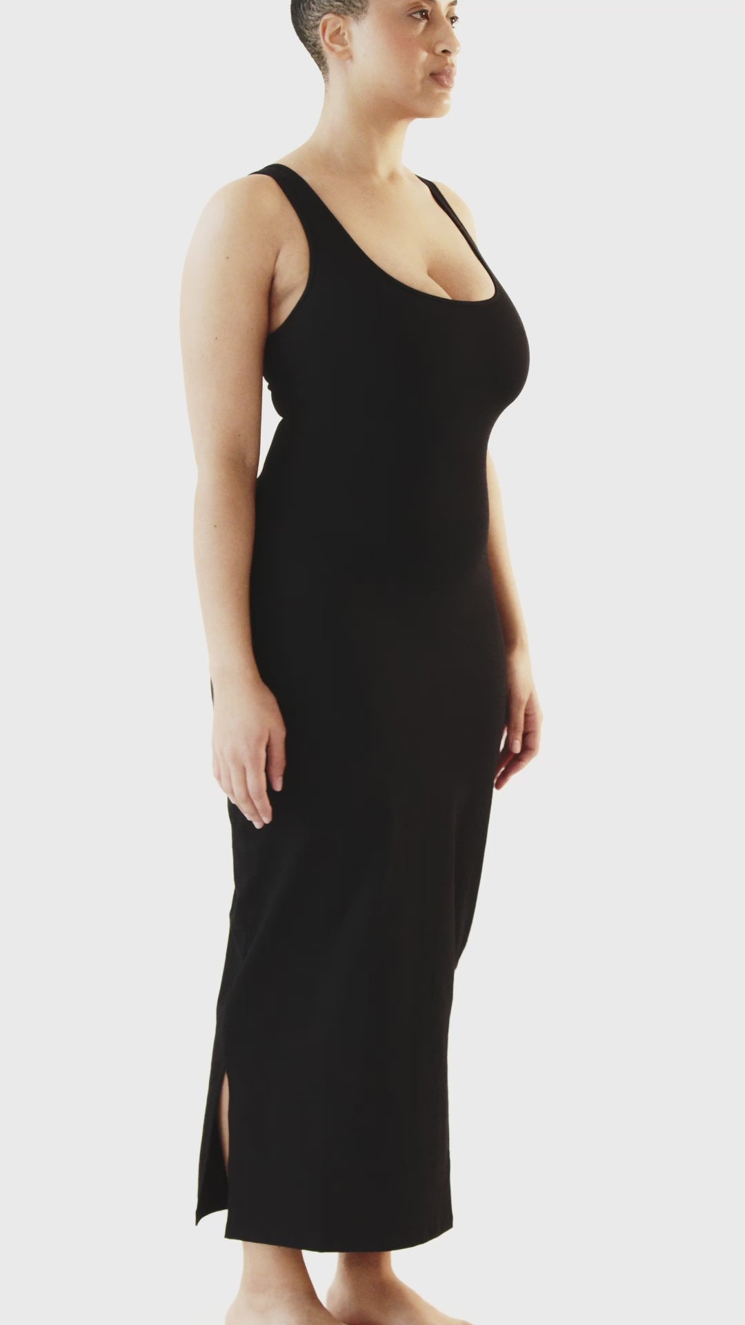 Shinni Neck Midi Dress In Black