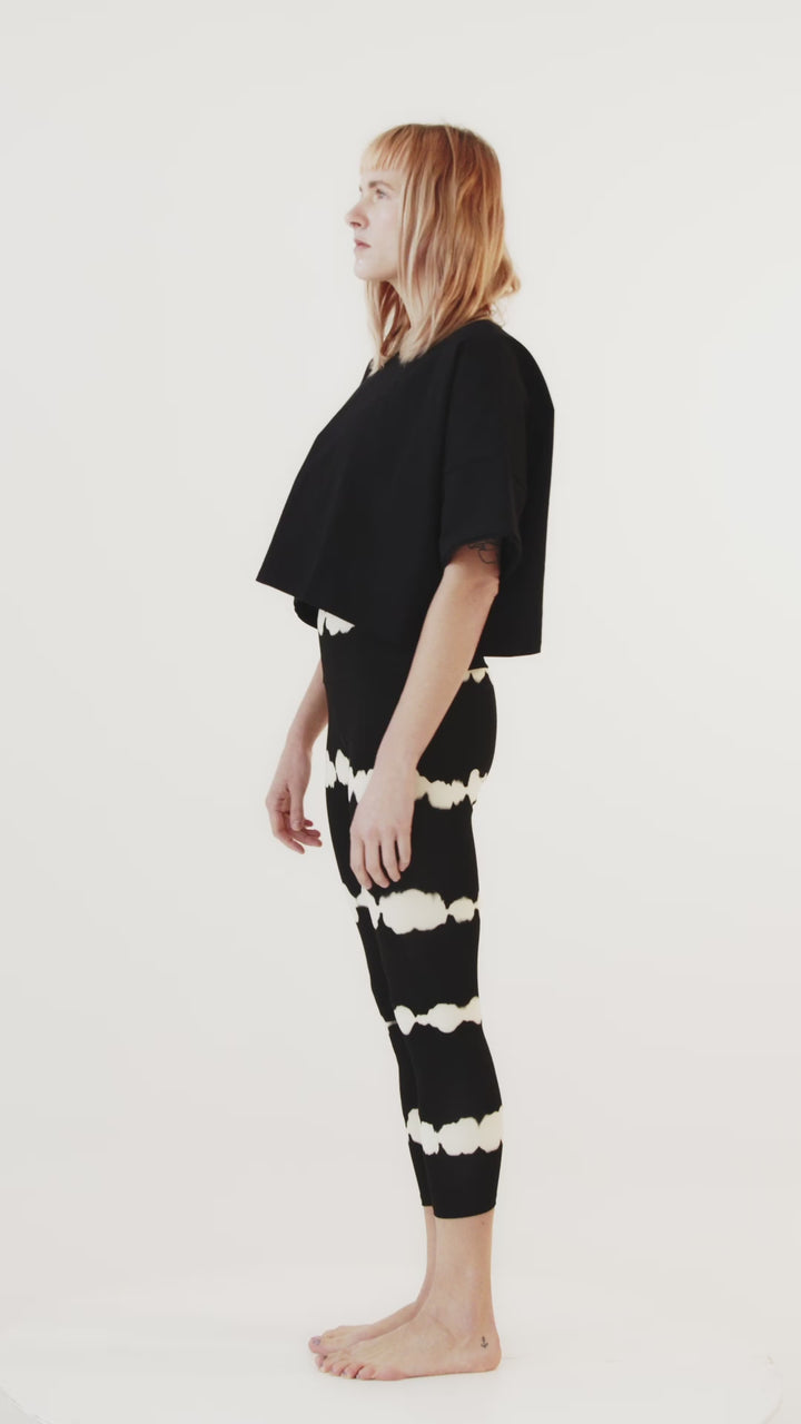 Oversize Crop Tee In Black