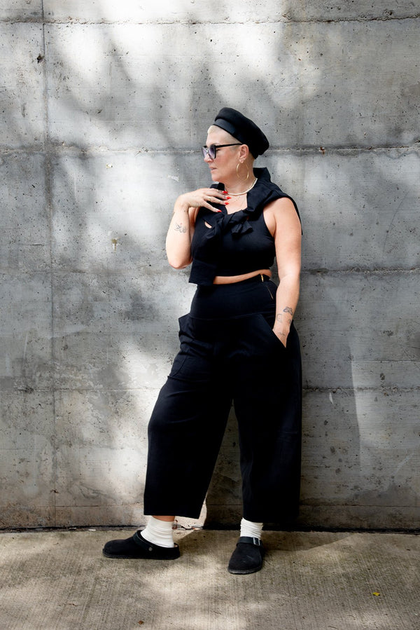 Puff Pants Petite in Black - Manners London