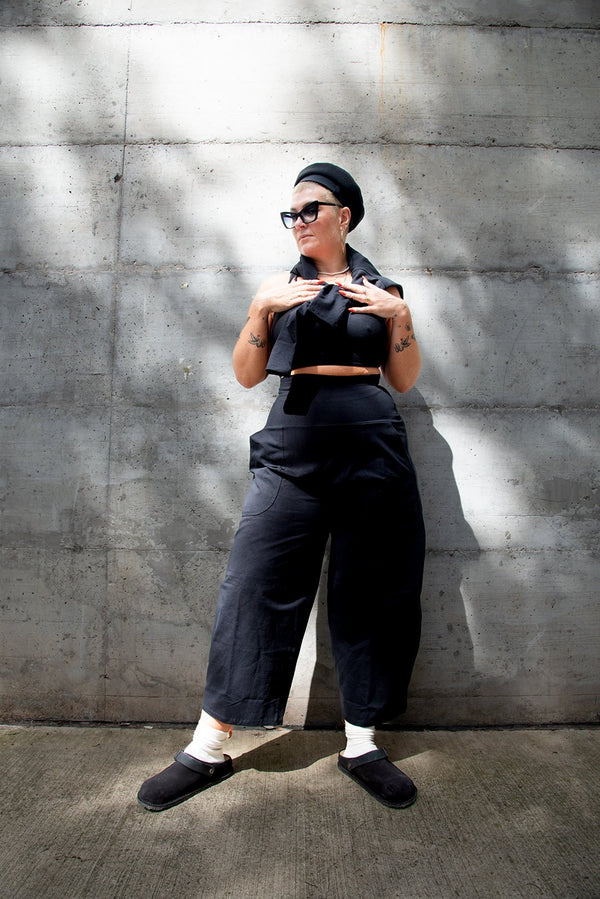 Puff Pants Petite in Black - Manners London