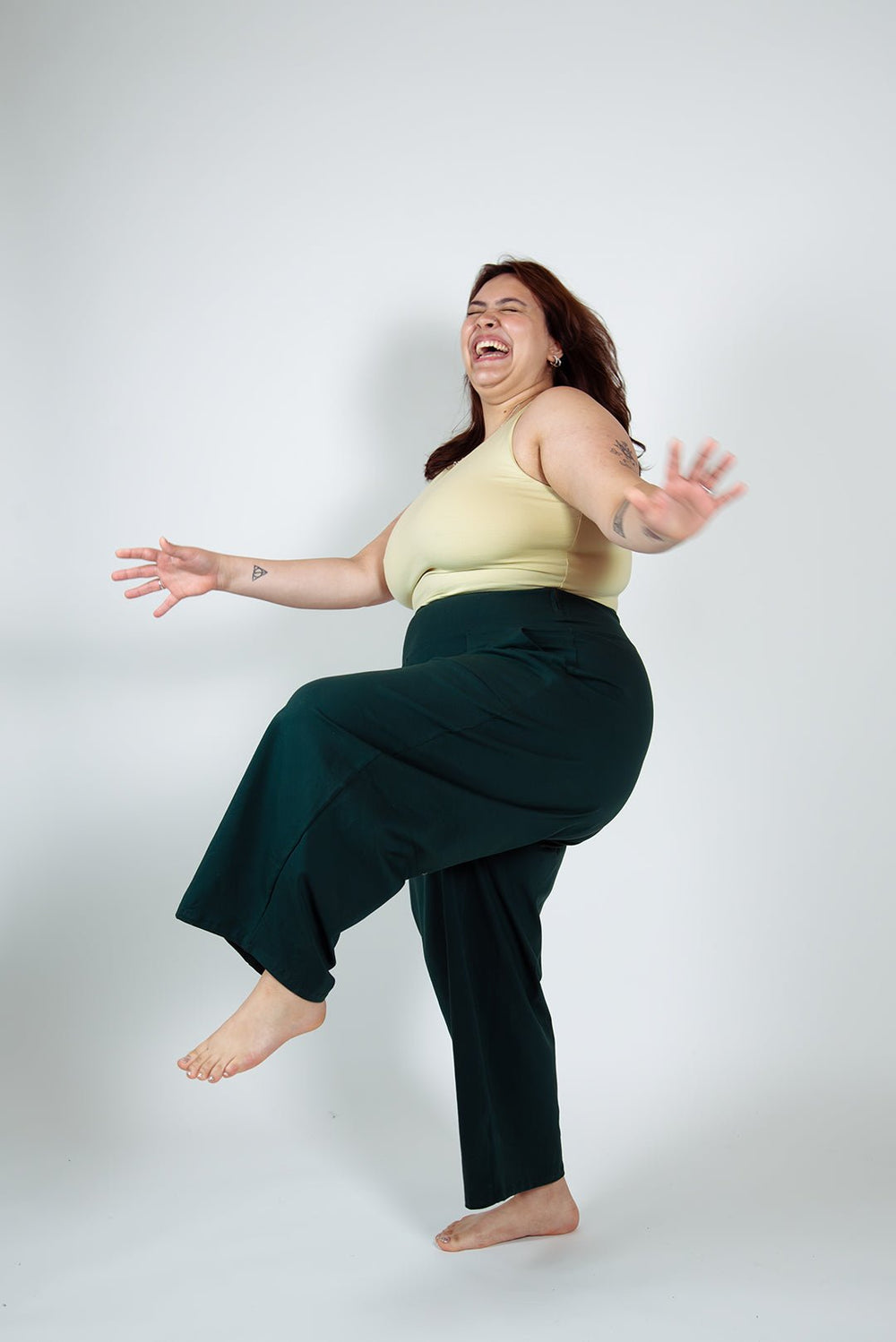 Puff Pants Petite in Forest Green - Manners London