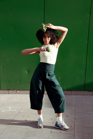 Puff Pants Regular in Forest Green - Manners London