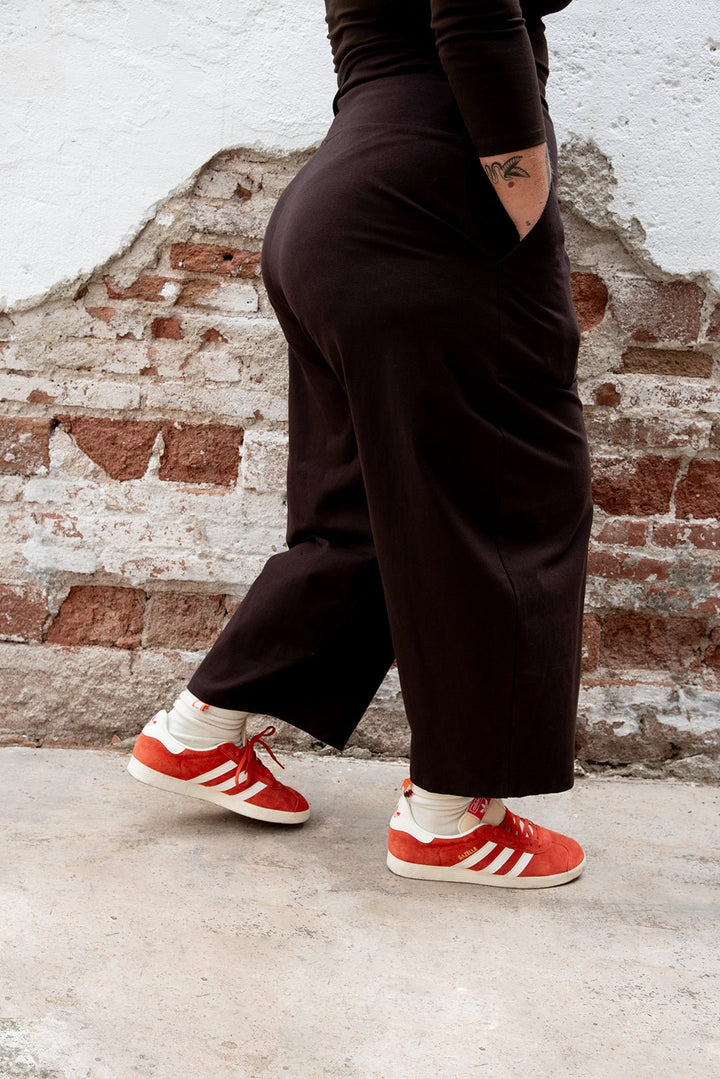 Puff Pants Tall in Cafe - Manners London