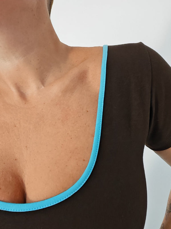 Reversible Crop Tee in Cafe (crystal seas edging) - Manners London
