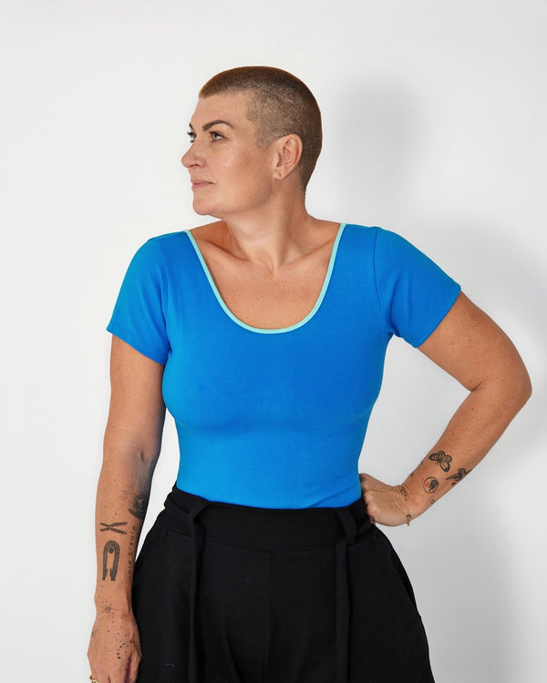 Reversible Full Length Tee in Mediterranean Blue (limpet shell edging) - Manners London