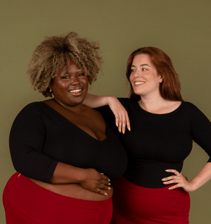 Reversible V - neck Crop Top 3/4 sleeve in Black - Manners London