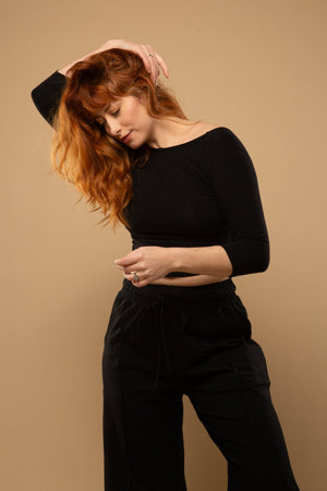 Reversible V - neck Crop Top 3/4 sleeve in Black - Manners London