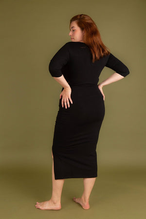 Reversible V - neck Full Length Top 3/4 sleeve in Black - Manners London