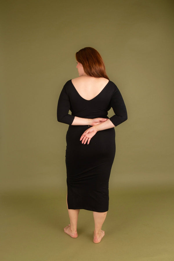 Reversible V - neck Full Length Top 3/4 sleeve in Black - Manners London