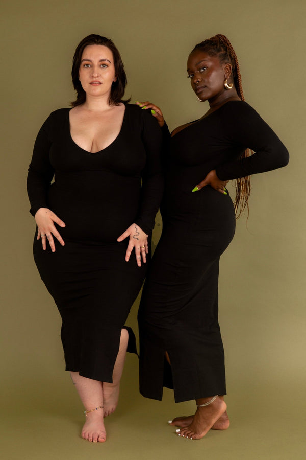 Reversible V - neck Midi Dress Petite in Black - Manners London