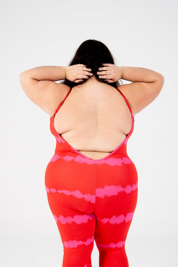 Santai Jumpsuit in Blot Red - Manners London