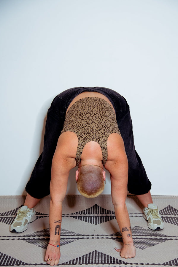 Shinni Neck Crop Tank In Classic Leopard - Manners London