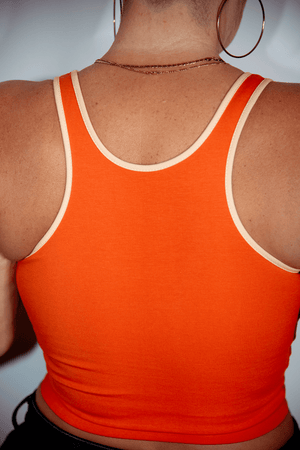 Shinni Neck Crop Tank In Flame/Peach Dust piping - Manners London