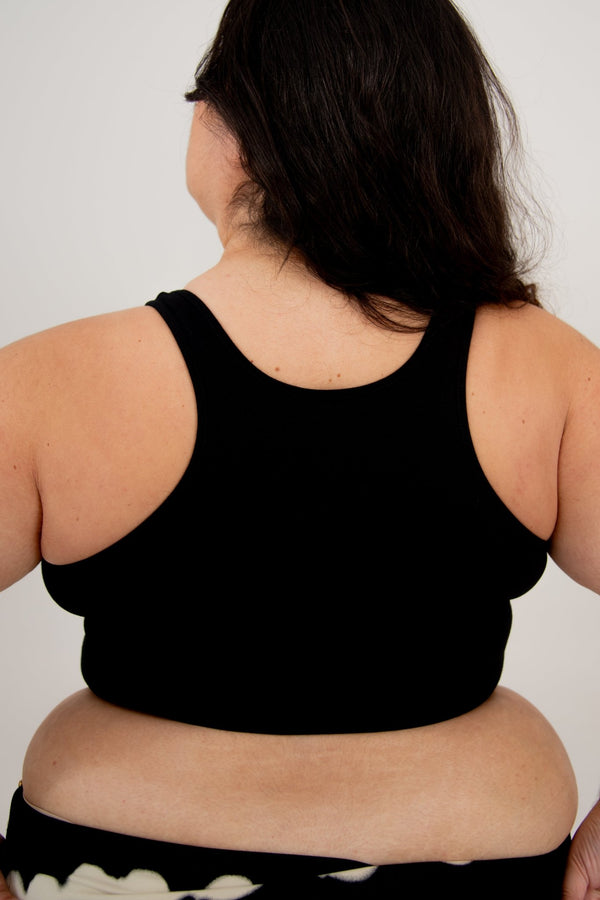 Shinni Neck Crop Tank Top In Black - Manners London