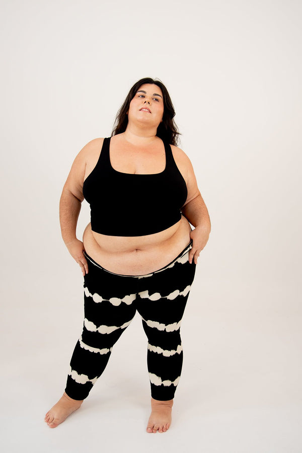 Shinni Neck Crop Tank Top In Black - Manners London