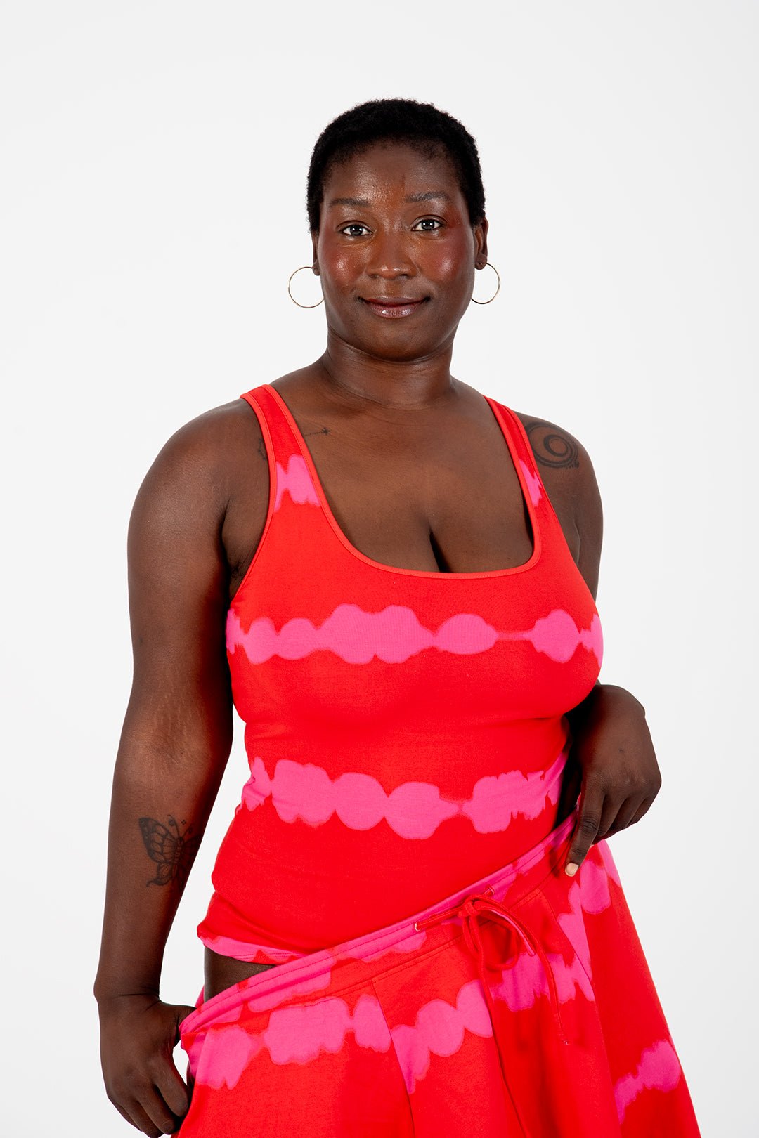 Shinni Neck Full Length Tank Top In Blot Red - Manners London