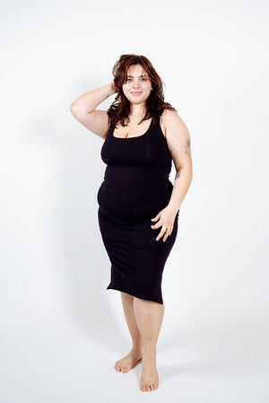 Shinni Neck Midi Dress In Black - Manners London