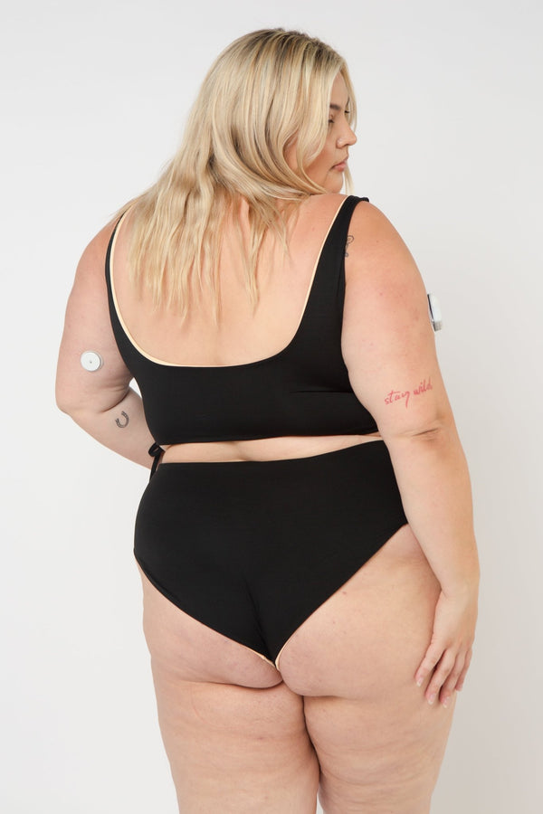 Super Support Reversible Vest Top In Peach Nights - Manners London