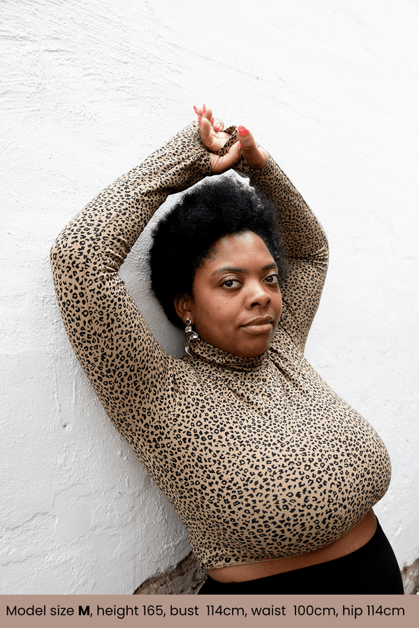 Turtle Neck Long Sleeve Crop Top with Hole in Classic Leopard - Manners London